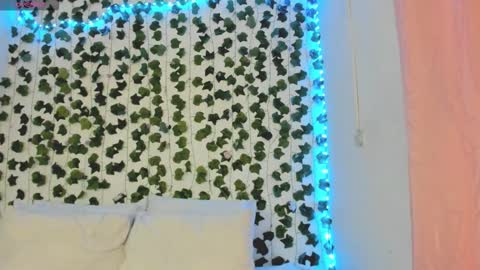 paulina online show from 10/21/25, 05:35