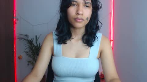 Snapshot of pau_heart chatting on 12/02/25, 04:40 Paulina online show from 12/02/25, 04:40