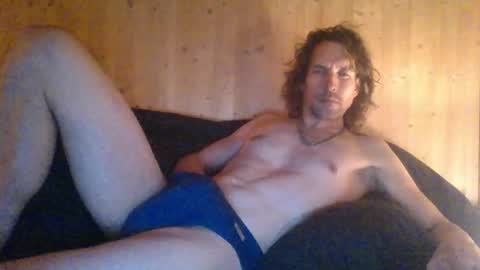 Snapshot of paueriwan chatting on 12/28/24, 09:30 paueriwan online show from 12/28/24, 09:30