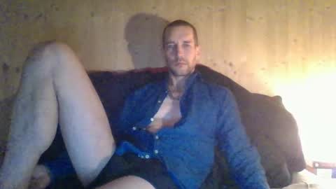 Snapshot of paueriwan chatting on 02/25/25, 07:42 paueriwan online show from 02/25/25, 07:42