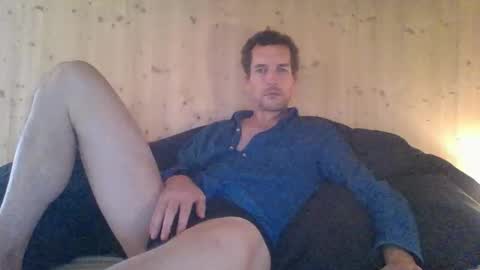 Snapshot of paueriwan chatting on 11/13/25, 08:46 paueriwan online show from 11/13/25, 08:46