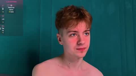 Snapshot of paul_holt chatting on 11/15/25, 09:00 PAUL online show from 11/15/25, 09:00