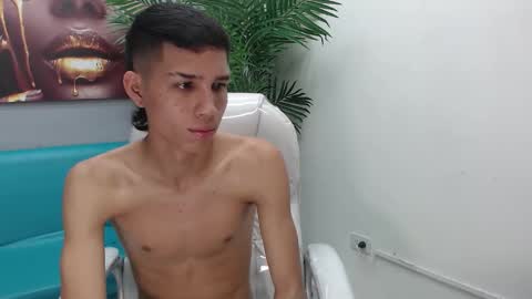 Snapshot of paul_ponce chatting on 10/10/25, 12:37 PAUL online show from 10/10/25, 12:37