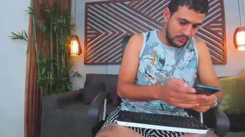 Snapshot of paul_rivera chatting on 02/15/25, 01:10 Paul Rivera online show from 02/15/25, 01:10