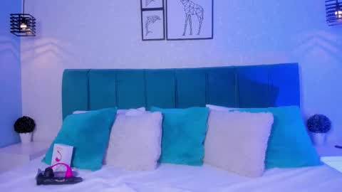 Snapshot of paulacastilla chatting on 11/06/25, 02:07 Pau online show from 11/06/25, 02:07