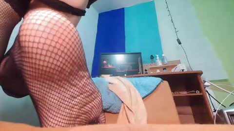 PAULA VALENTINA online show from 12/25/24, 06:52