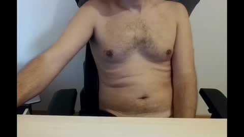 Snapshot of paulbazo83 chatting on 11/03/25, 10:05 paulbazo83 online show from 11/03/25, 10:05