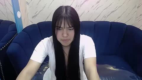 Snapshot of paulette_v chatting on 01/27/25, 04:22 Live 800am 200pm COLOMBIAN HOUR online show from 01/27/25, 04:22