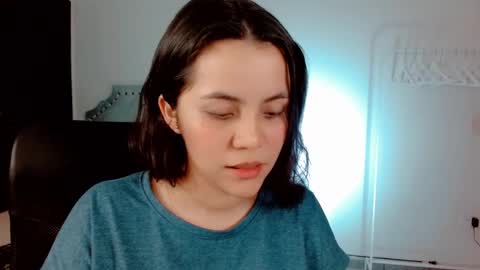 Snapshot of paulina_doll_ chatting on 11/19/25, 10:32 Paulina online show from 11/19/25, 10:32