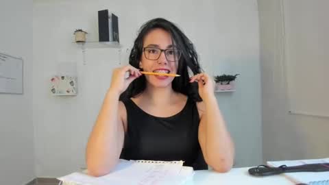 Snapshot of paulina_dossantos chatting on 10/07/25, 08:06 paulina online show from 10/07/25, 08:06