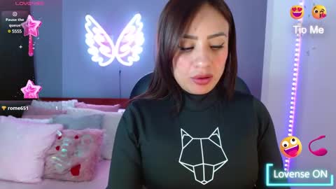Snapshot of paulina_galvis2700 chatting on 12/01/24, 05:02 paulina online show from 12/01/24, 05:02