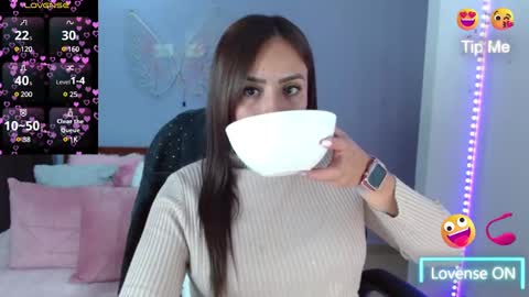 Snapshot of paulina_galvis2700 chatting on 01/29/25, 03:47 paulina online show from 01/29/25, 03:47