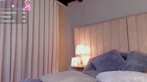 paylina monroy online show from 02/04/25, 04:15