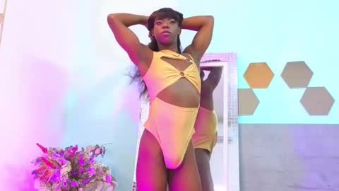 Snapshot of paulina_sodi chatting on 11/19/25, 07:47 Paulina online show from 11/19/25, 07:47