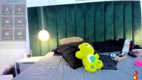 Snapshot of paulinagame chatting on 10/01/25, 08:37 Paulina online show from 10/01/25, 08:37