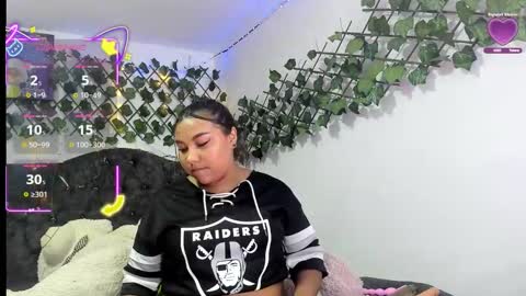 Snapshot of paulinaswan_ chatting on 10/30/25, 05:31 Paulina online show from 10/30/25, 05:31