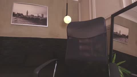 Pavlova online show from 10/05/25, 08:29