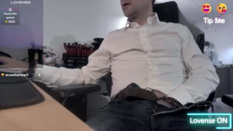 Snapshot of pc92160 chatting on 01/23/25, 07:18 pc92160 online show from 01/23/25, 07:18