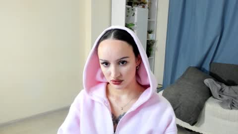 Violetta online show from 11/22/25, 08:02