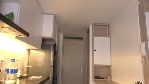 Ema online show from 10/15/25, 01:11