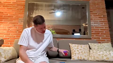 peachespunkins online show from 11/11/25, 01:16