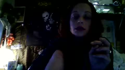 Snapshot of peachyfknpeach chatting on 09/28/25, 04:56 Peachy online show from 09/28/25, 04:56