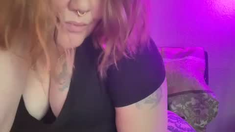 Snapshot of peachynessa chatting on 09/09/25, 12:21 Peachy Nessa online show from 09/09/25, 12:21