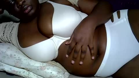 Keci online show from 11/04/25, 01:16