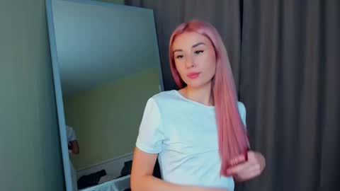 Emma online show from 12/05/25, 06:22