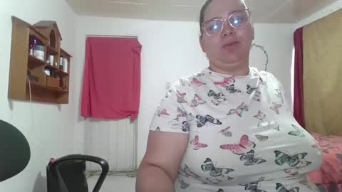 Snapshot of pecadodulce chatting on 01/29/25, 06:39 pecadodulce online show from 01/29/25, 06:39