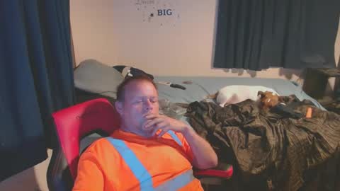 pecker40 online show from 10/12/25, 01:26