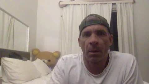 Snapshot of pedro________8 chatting on 10/24/25, 08:55 pedro________8 online show from 10/24/25, 08:55