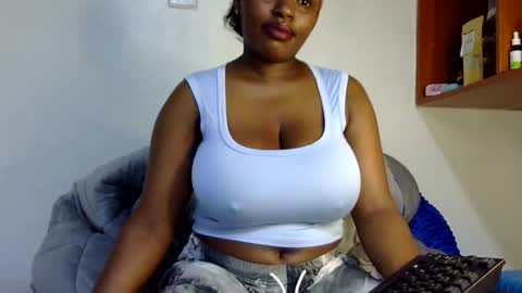 Snapshot of peekyshams chatting on 09/30/25, 12:59 peekyshams online show from 09/30/25, 12:59
