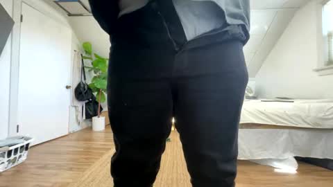 Snapshot of peepmyporksword chatting on 02/14/25, 07:54 peepmyporksword online show from 02/14/25, 07:54