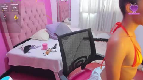Snapshot of peneelopeecute chatting on 09/18/25, 06:43 peneelopeecute online show from 09/18/25, 06:43