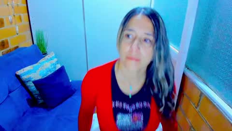 Snapshot of penelope47 chatting on 02/04/25, 11:27 Penelope online show from 02/04/25, 11:27