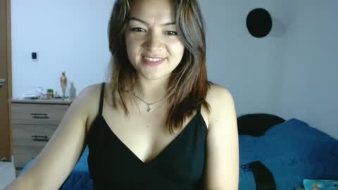Snapshot of penelopemist chatting on 03/10/25, 11:49 penelopemist online show from 03/10/25, 11:49
