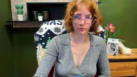 Snapshot of penny_lust chatting on 10/03/25, 06:21 Penny online show from 10/03/25, 06:21
