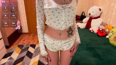 Margot online show from 11/11/25, 04:18