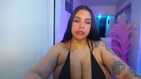 Snapshot of pennyomelons chatting on 09/08/25, 05:01 My onlyfans online show from 09/08/25, 05:01