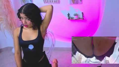 Snapshot of pequitasmedusa9 chatting on 10/11/25, 07:01 pequitasmedusa9 online show from 10/11/25, 07:01