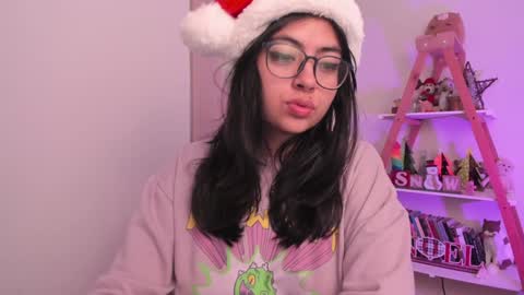 Sarah Ana Banana online show from 12/23/24, 11:04