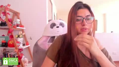 Sarah Ana Banana online show from 10/31/25, 05:25