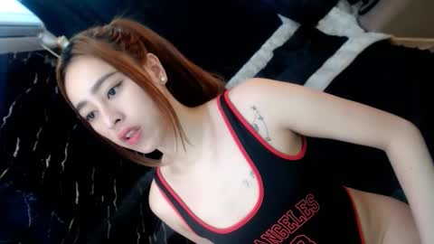 Snapshot of perfect_suckerqueen69 chatting on 10/27/25, 12:26 Sweet Gwen online show from 10/27/25, 12:26