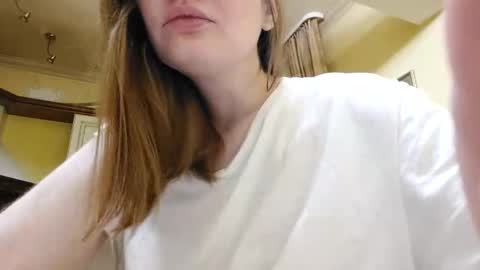 Snapshot of perfectdate chatting on 11/14/25, 08:51 Anna online show from 11/14/25, 08:51