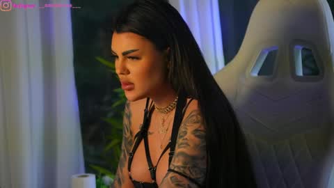 Dee online show from 12/11/24, 12:02