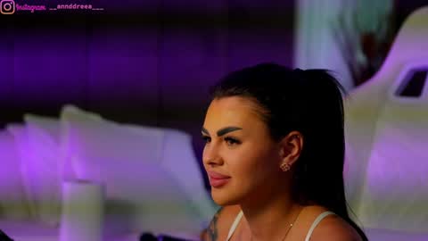 Dee online show from 09/26/25, 03:05