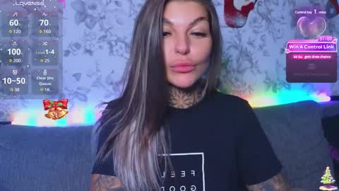 Snapshot of perfecttbaby77n chatting on 12/19/24, 08:23 Anna online show from 12/19/24, 08:23