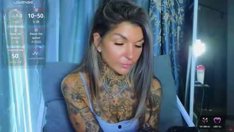 Snapshot of perfecttbaby77n chatting on 11/21/25, 09:30 Anna online show from 11/21/25, 09:30