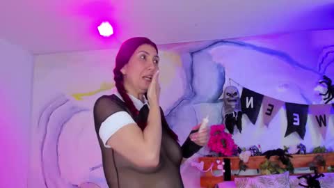 Perla Franco online show from 10/10/25, 05:28